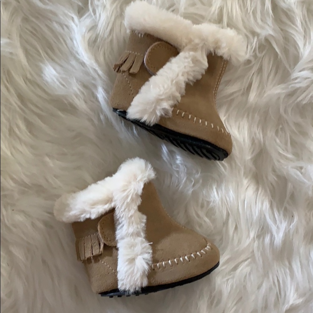 Jack and Lily moccasin boot tan BNWT